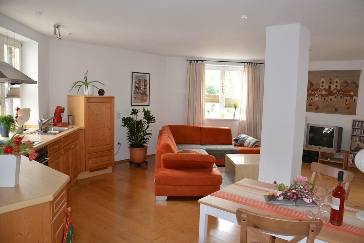 Zwischen Weinstrasse Und Pfaelzer Wald Apartment Bad Bergzabern Exterior photo